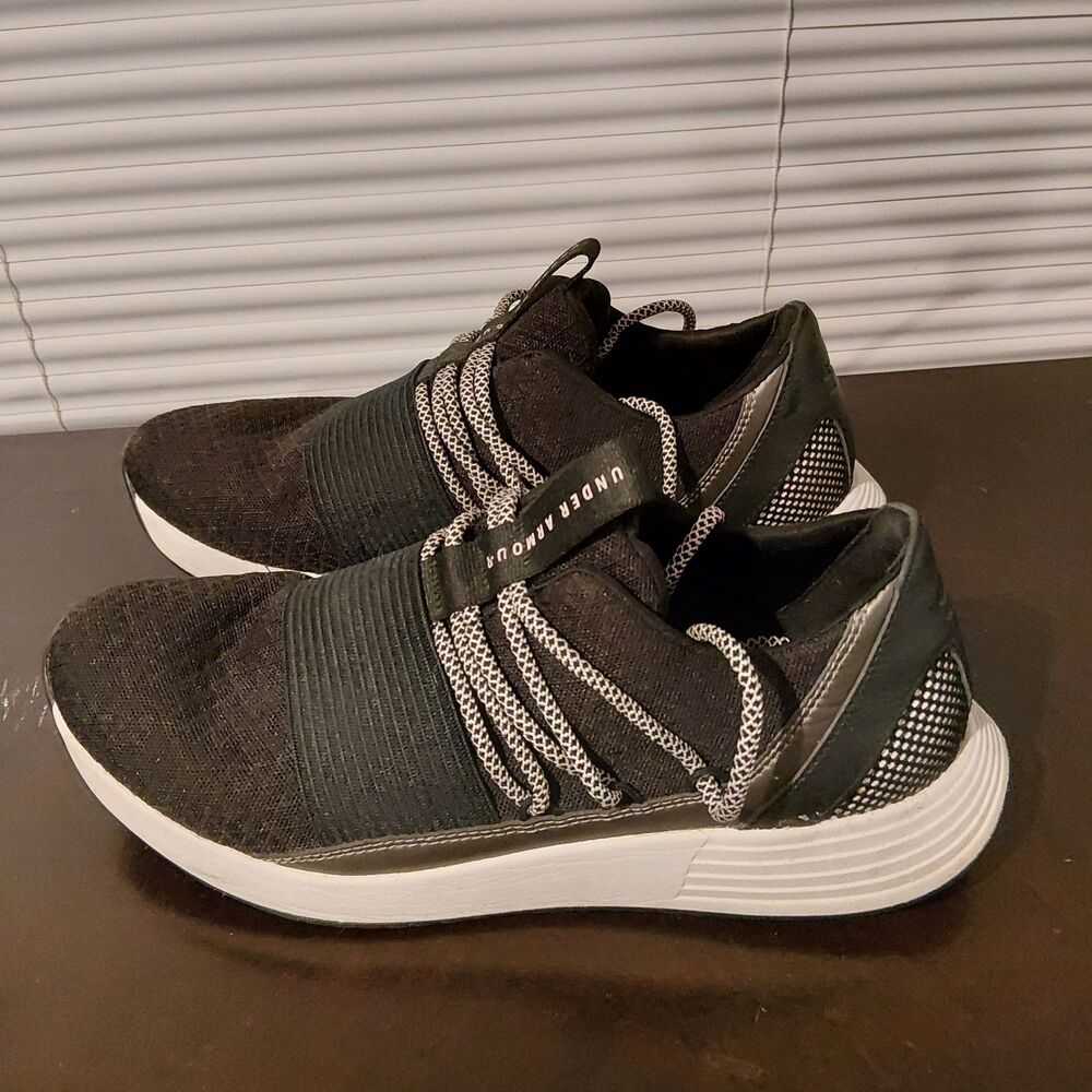 Under Armour Charged Breathe Women Tennis Athletic Shoes Black US 9.5 Athleisure